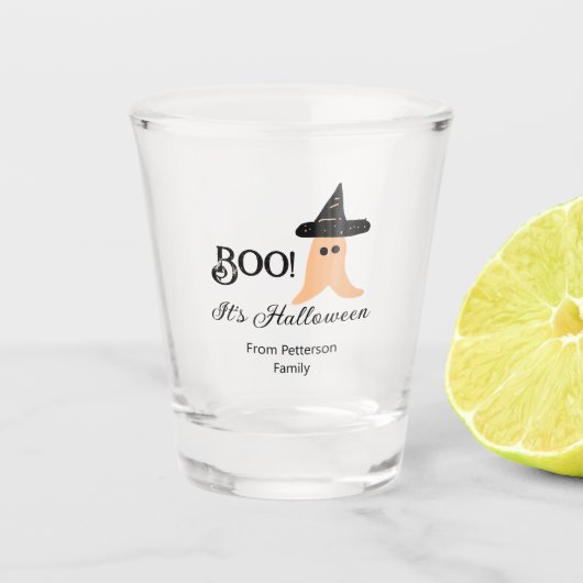 Boo es ist Halloween vom orangefarbenen Geist Schnapsglas (Vorderseite)
