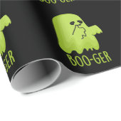 Boo-ger Funny Halloween Booger Ghost Pun Dark BG Geschenkpapier (Rolleneckpunkt)