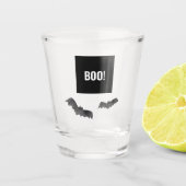 BOO! Halloween Shot Glass | Spooky Black Bat Party Schnapsglas (Vorderseite)
