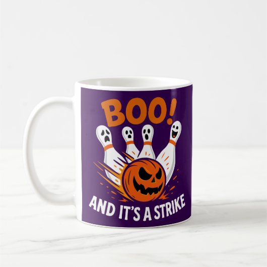 Boo It’s a Strike Funny Halloween Bowling Kaffeetasse (Links)