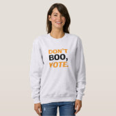 "Boo nicht, vote" schwarz-orange weißes Halloween Sweatshirt (Vorne ganz)