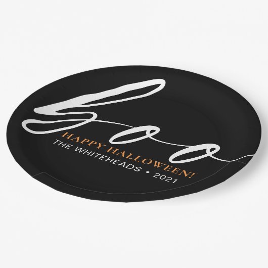 Boo Niedlich Happy Halloween Black Pappteller (Schrägansicht)