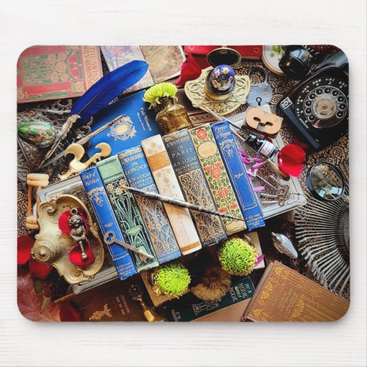 Bookish Maximalist Mousepad (Vorne)