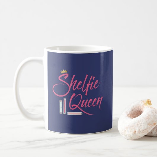 Booklover Shelfie Queen Kaffeetasse (Mit Donut)
