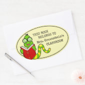 Bookworm Dieses Buch gehört zum Lehrerklub Ovaler Aufkleber (Umschlag)