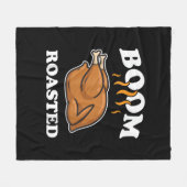 Boom Roasted Happy Thanksgiving Funny Turkey Gesch Fleecedecke (Vorderseite (Horizontal))