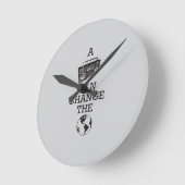 Boombox kann die Welt ändern Runde Wanduhr (Winkel)