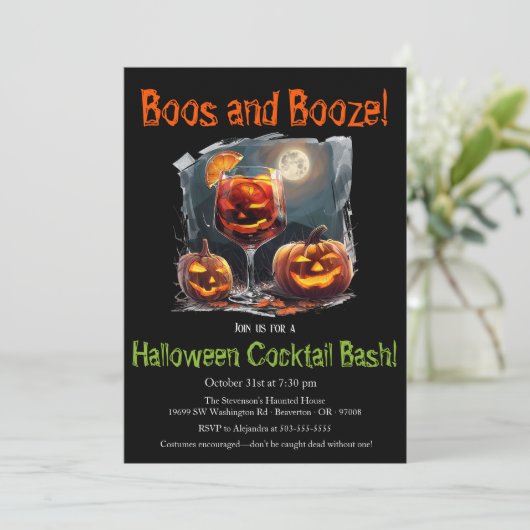 "Boos and Booze" Halloween Cocktail Bash Party Einladung (Stehend Vorderseite)