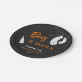 Boos & Booze Adult Halloween Chic Black Einladung Pappteller (Schrägansicht)