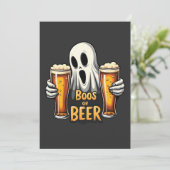 Boos oder Biere Funny Oktoberfest Halloween Ghost Einladung (Stehend Vorderseite)