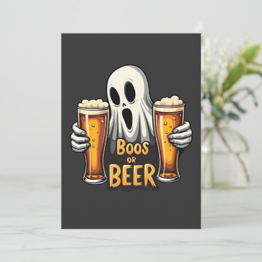 Boos oder Biere Funny Oktoberfest Halloween Ghost Einladung (Stehend Vorderseite)