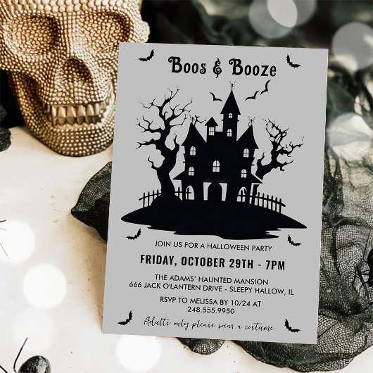 Boos und Booze Graues Halloween-Party Einladung
