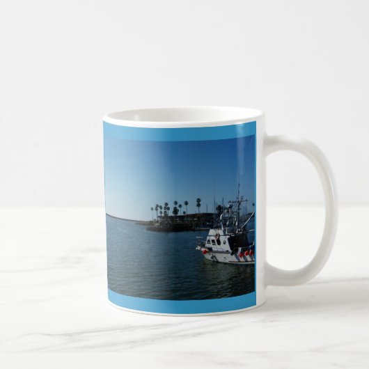 Boot am Ozean, CA Kaffeetasse (Rechts)