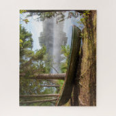 Boot auf dem Landschaftlichen Jigsaw Puzzle (Vertikal)