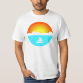 Boot auf dem Meer ! Meer und Sonne! Ferienzeit ! T-Shirt (Vorderseite)