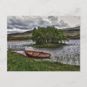 Boot auf einem See in Schottland Postkarte (Vorderseite)