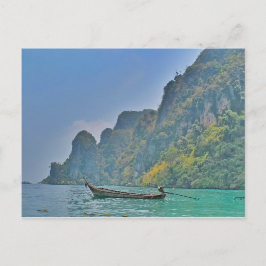 Boot in der Bucht von Koh Phi Phi Postkarte (Vorderseite)