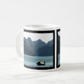 Boot in Halong Bucht Kaffeetasse (Vorderseite Links)