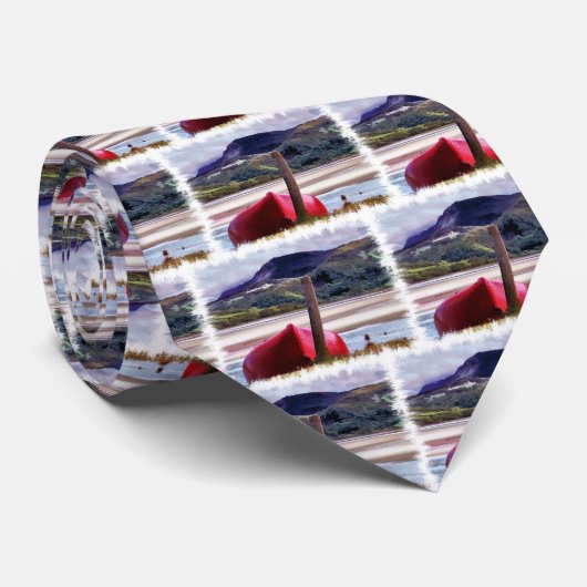 BOOT- UND BERGLANDSCHAFT KRAWATTE (Gerollt)