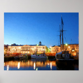Boote am Helsinki Market Square im Abend Poster
