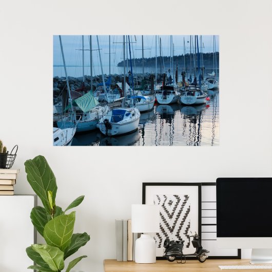Boote am Strand in der Dämmerung Poster (Heimbüro)