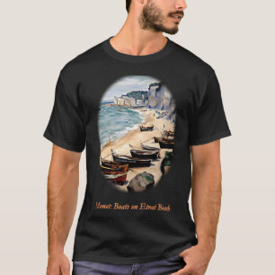 Boote am Strand von Étretat T-Shirt