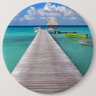 Boote an einer Anlegestelle im pazifischen Knopf Button