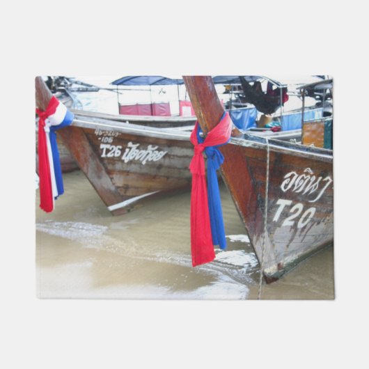Boote auf den Phi-Phi-Inseln des Strand-|, Fußmatte (Vorderseite)