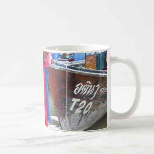 Boote auf den Phi-Phi-Inseln des Strand-|, Kaffeetasse (Rechts)