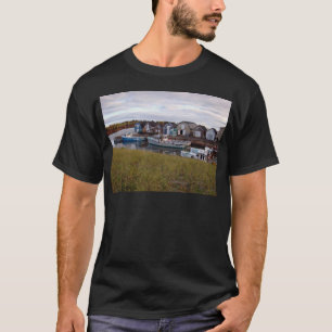 Boote auf Prince-Edward-Insel T-Shirt
