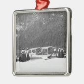 Boote bei Konigssee, c.1910 Silbernes Ornament (Links)