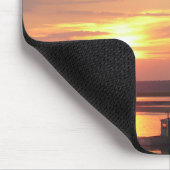 Boote fotografieren im Hafen bei Sunset Monogram Mousepad (Ecke)