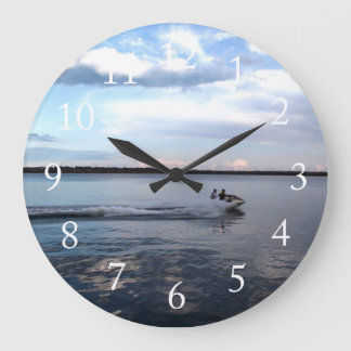 Boote im Kingston See, Ontario. Große Wanduhr