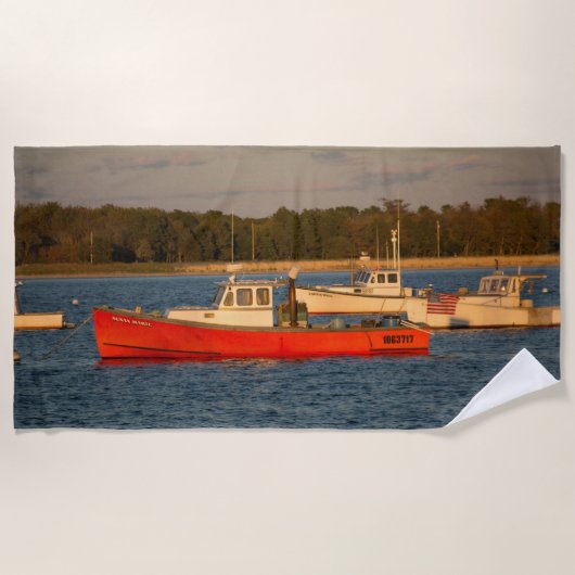 Boote im Sunset Beach Handtuch (Vorderseite)