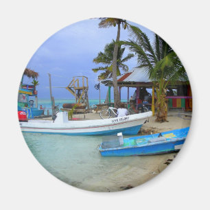 Boote in Caye Kalfaterer, Belize Magnet