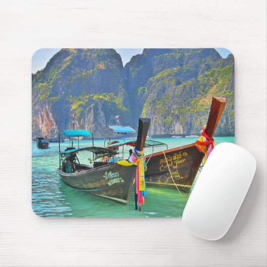 Boote in der Maya Bay Mousepad (Mit Mouse)