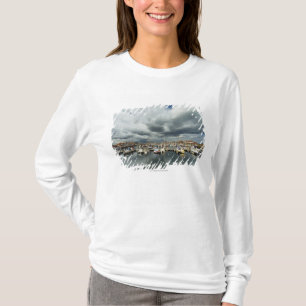 Boote in einem Hafen T-Shirt