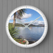 Boote in Port Bannatyne, Insel Bute, Schottland Runde Wanduhr