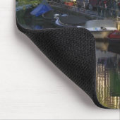 Boote und Gebäude entlang des Kanals, Mousepad (Ecke)