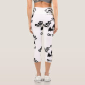 Bootiful Baby auf dem Lose Halloween Capri Leggings (Rückseite)