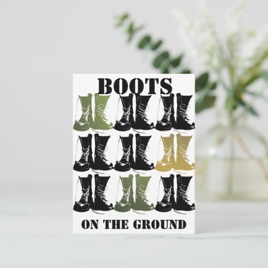 Boots am Boden Postkarte (Stehend Vorderseite)