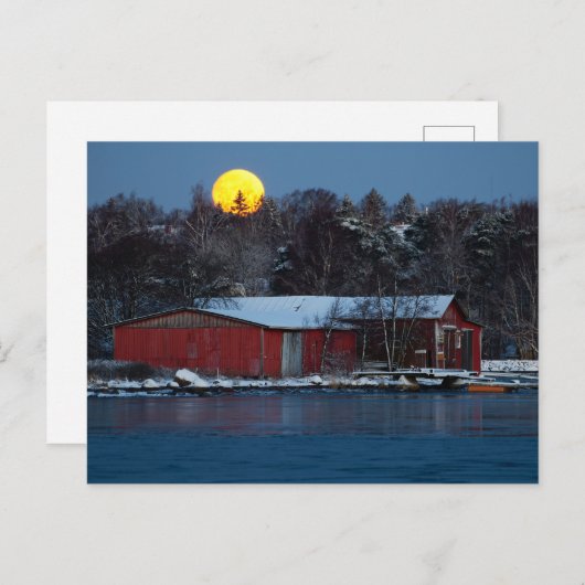 Bootshaus aus rotem Holz in Helsinki, Finnland, Po Postkarte (Vorne/Hinten)