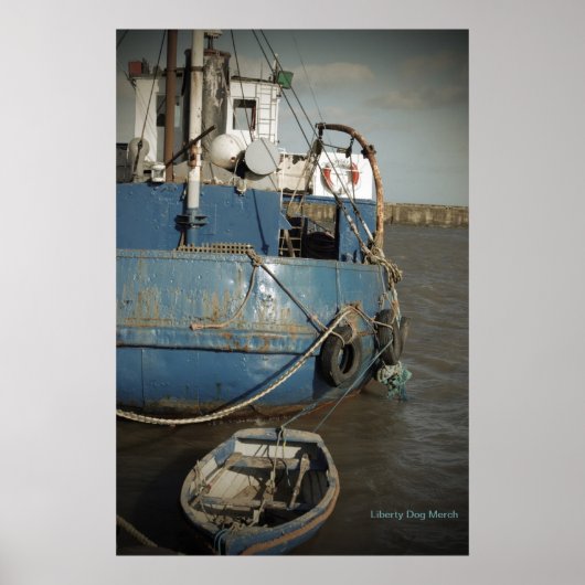 BOOTSTELLEN - SCHIFF - STRAND - FOTOGRAFIE POSTER (Vorne)