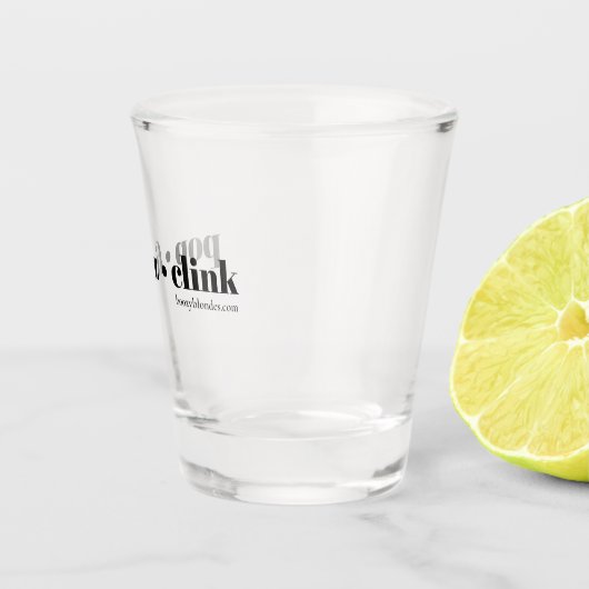 Boozy Blonde Shot Glas (Rechts)