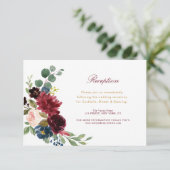 Bordeaux-Blütenhochzeitkarte RSVP Karte (Stehend Vorderseite)