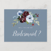 Bordeaux-staubblau werden Sie meine Bridesmaid-Kar Einladungspostkarte (Vorderseite)