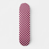 Bordeaux- und beiges Schachbrettmuster Skateboard (Vorne)
