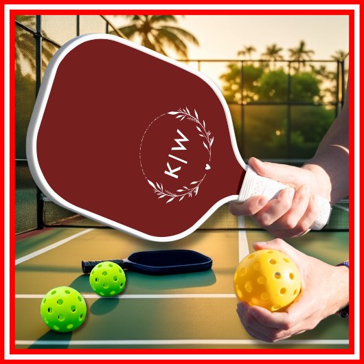 Bordeaux und Weiß | Monogram für moderne Initials Pickleball Schläger