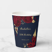 bordeauxfarbene Blume goldene Blätter marineblau Pappbecher (Vorderseite)