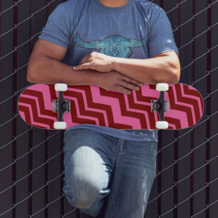 Bordeauxrot Pink Chevron Zickzack-Muster Skateboard